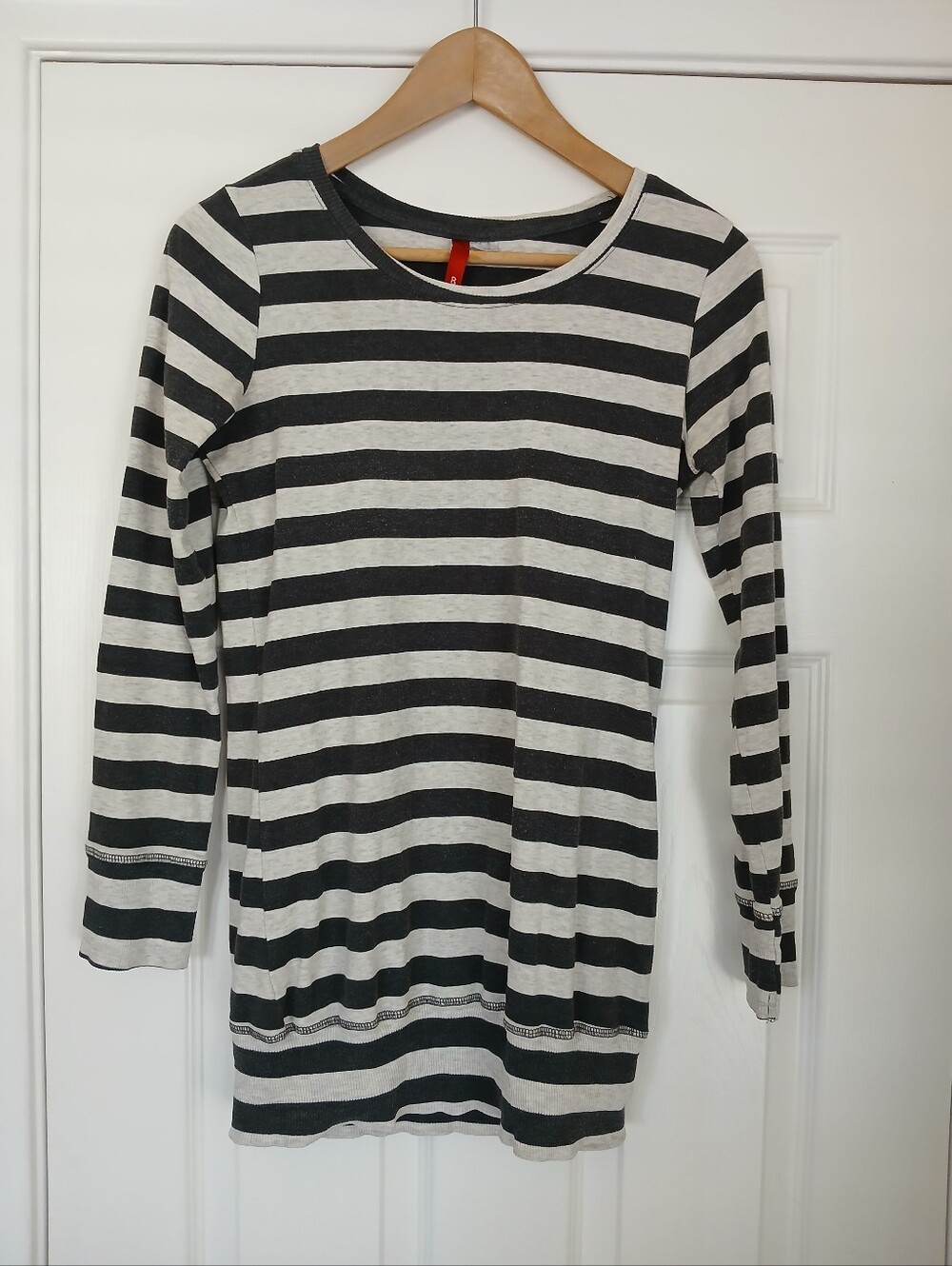 Striped Long Sleeve Tunic Tee - Black and White